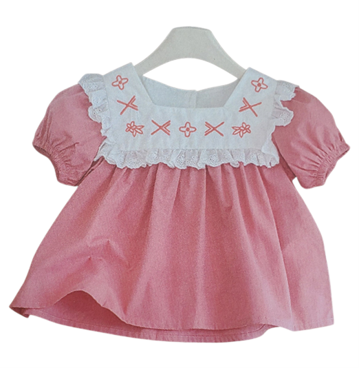 D14 - Cute Ruffle top